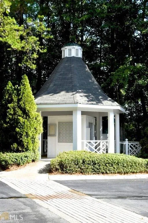 7500 Roswell Road Unit 64, Sandy Springs, Georgia 30350, 2 Bedrooms Bedrooms, ,2 BathroomsBathrooms,Residential,Sold,7500 Roswell Road Unit 64,5858889