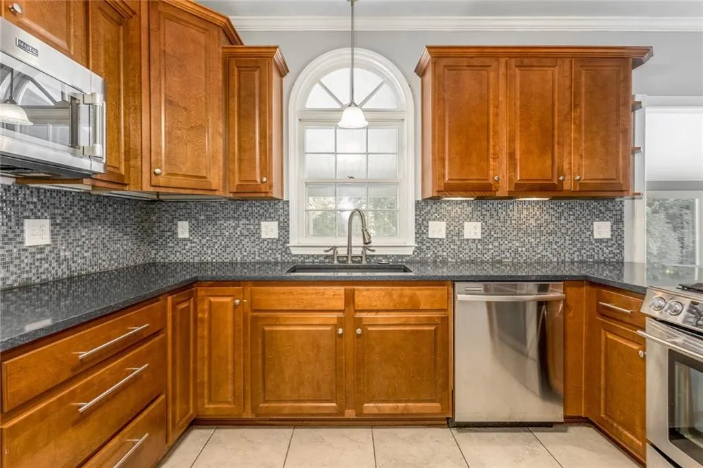 5080 Spalding Drive, Atlanta, Georgia 30350, 4 Bedrooms Bedrooms, ,3 BathroomsBathrooms,Residential,Sold,5080 Spalding Drive,6621397