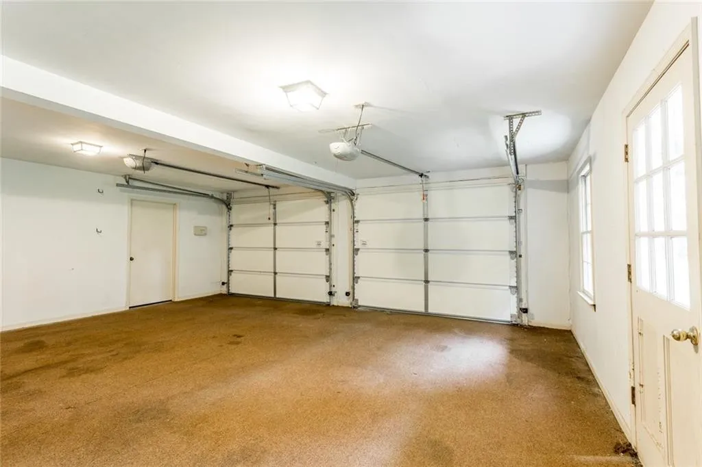 5080 Spalding Drive, Atlanta, Georgia 30350, 4 Bedrooms Bedrooms, ,3 BathroomsBathrooms,Residential,Sold,5080 Spalding Drive,6621397