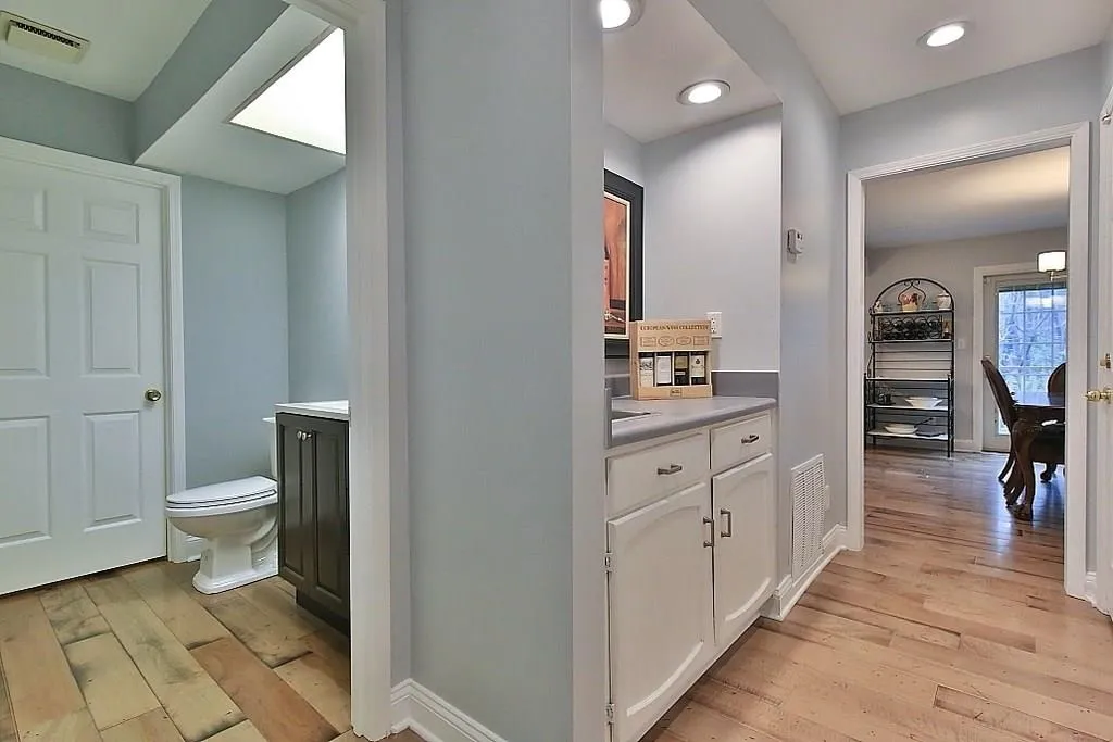 283 The South Chace, Atlanta, Georgia 30328, 3 Bedrooms Bedrooms, ,2 BathroomsBathrooms,Residential,Sold,283 The South Chace,6115819