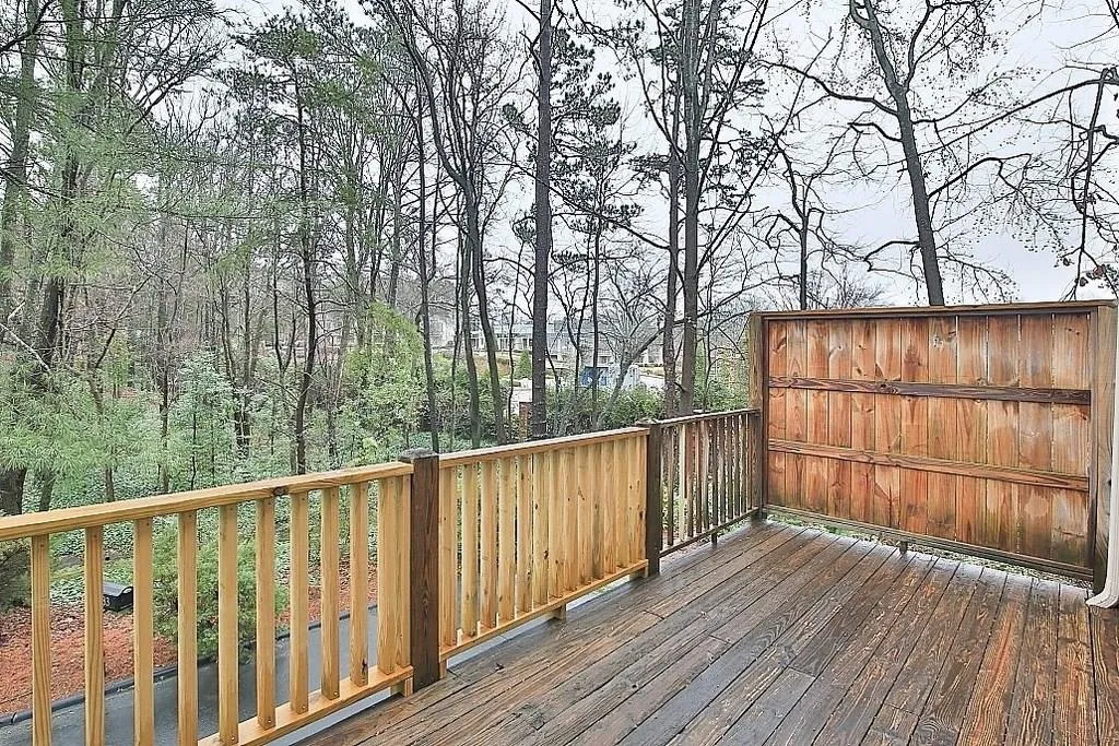 283 The South Chace, Atlanta, Georgia 30328, 3 Bedrooms Bedrooms, ,2 BathroomsBathrooms,Residential,Sold,283 The South Chace,6115819