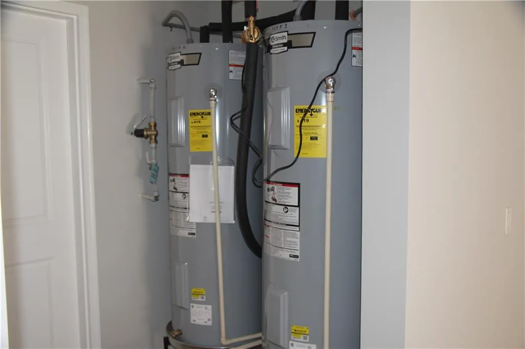 6616 Cadence Boulevard Unit 106, Sandy Springs, Georgia 30328, 3 Bedrooms Bedrooms, ,3 BathroomsBathrooms,Residential,Sold,6616 Cadence Boulevard Unit 106,6538099