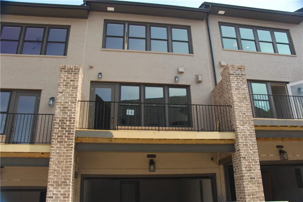 6616 Cadence Boulevard Unit 106, Sandy Springs, Georgia 30328, 3 Bedrooms Bedrooms, ,3 BathroomsBathrooms,Residential,Sold,6616 Cadence Boulevard Unit 106,6538099