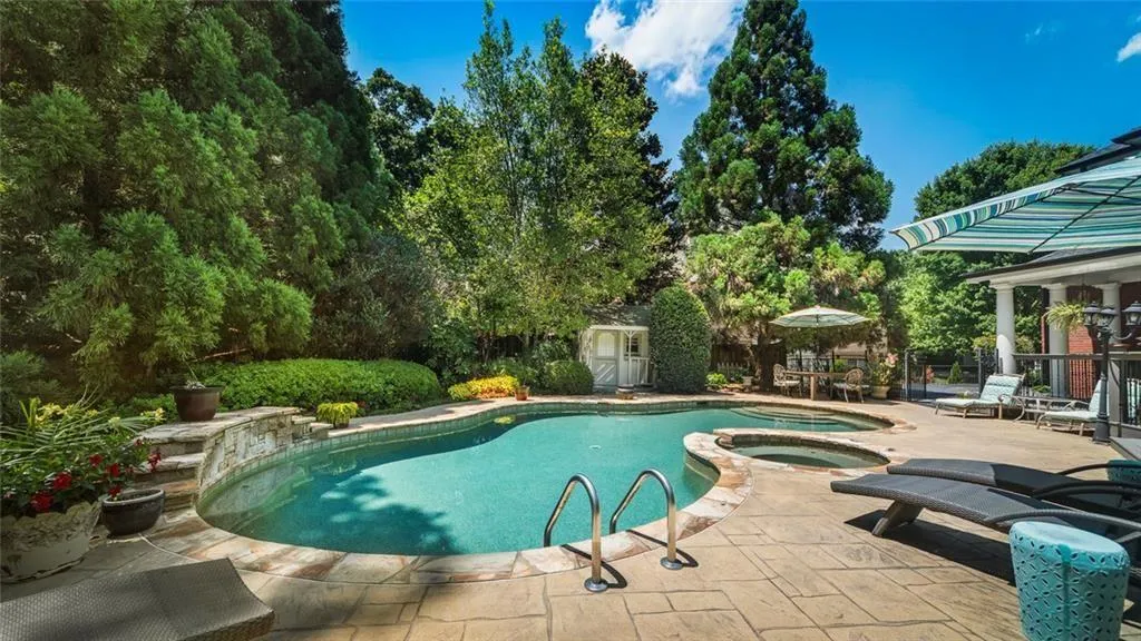 225 Farmbrooke Court, Atlanta, Georgia 30350, 8 Bedrooms Bedrooms, ,6 BathroomsBathrooms,Residential,For Sale,225 Farmbrooke Court,7702727