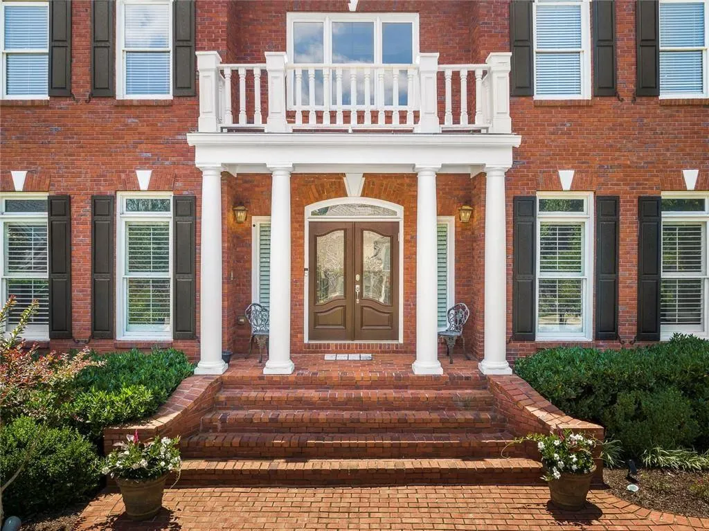 225 Farmbrooke Court, Atlanta, Georgia 30350, 8 Bedrooms Bedrooms, ,6 BathroomsBathrooms,Residential,For Sale,225 Farmbrooke Court,7702727