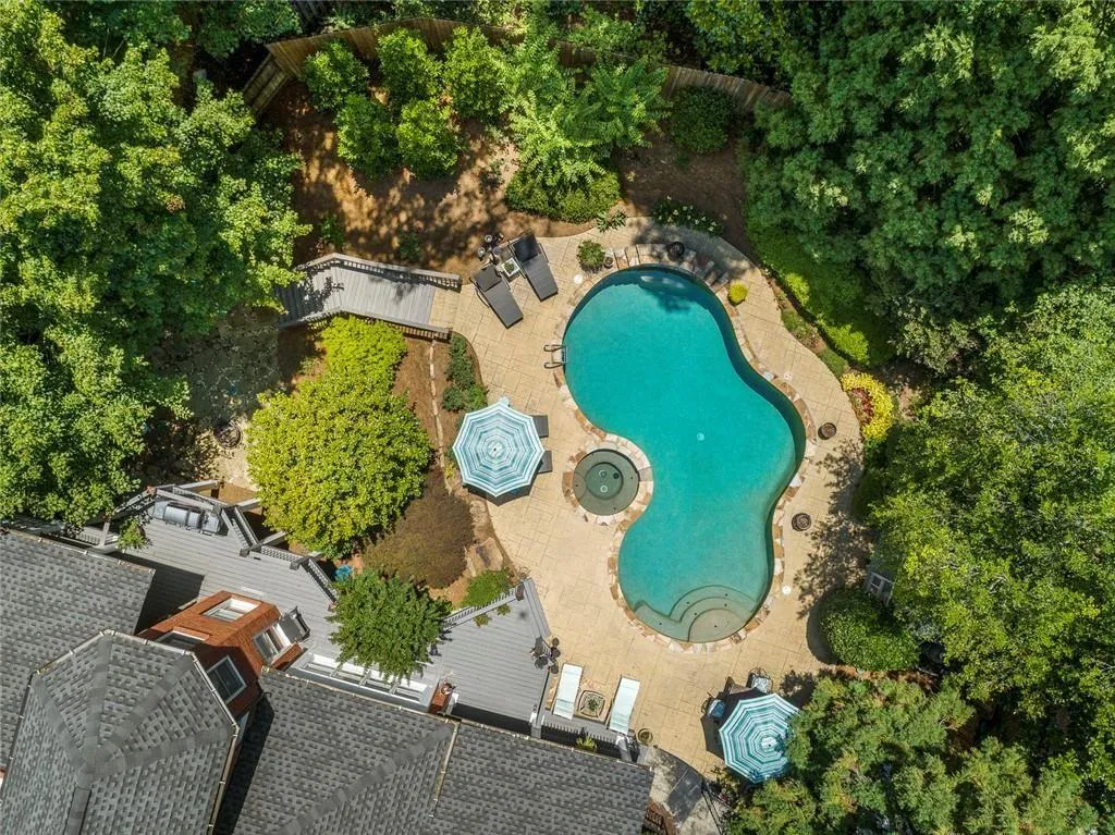 225 Farmbrooke Court, Atlanta, Georgia 30350, 8 Bedrooms Bedrooms, ,6 BathroomsBathrooms,Residential,For Sale,225 Farmbrooke Court,7702727