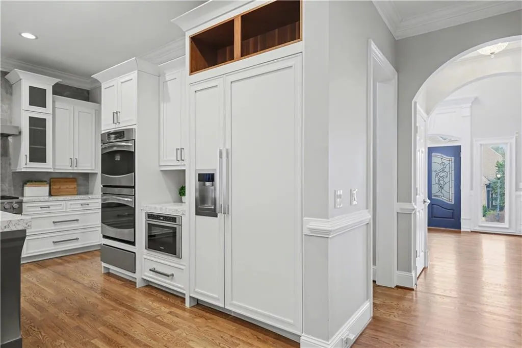 225 Farmbrooke Court, Atlanta, Georgia 30350, 8 Bedrooms Bedrooms, ,6 BathroomsBathrooms,Residential,For Sale,225 Farmbrooke Court,7702727