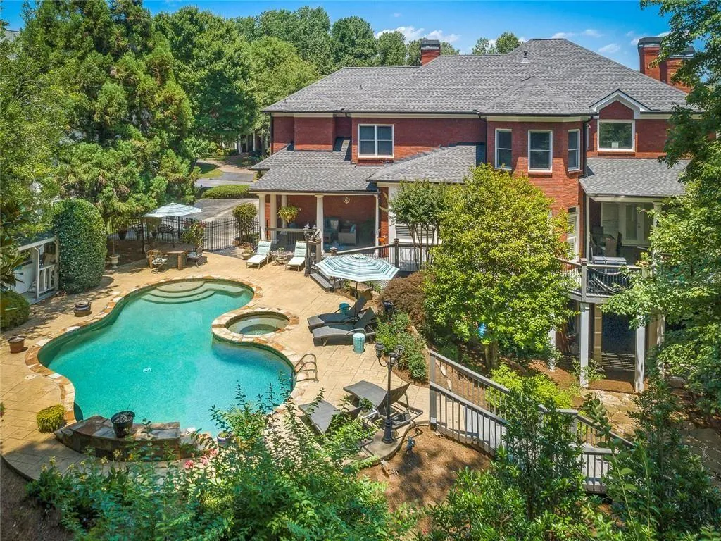 225 Farmbrooke Court, Atlanta, Georgia 30350, 8 Bedrooms Bedrooms, ,6 BathroomsBathrooms,Residential,For Sale,225 Farmbrooke Court,7702727