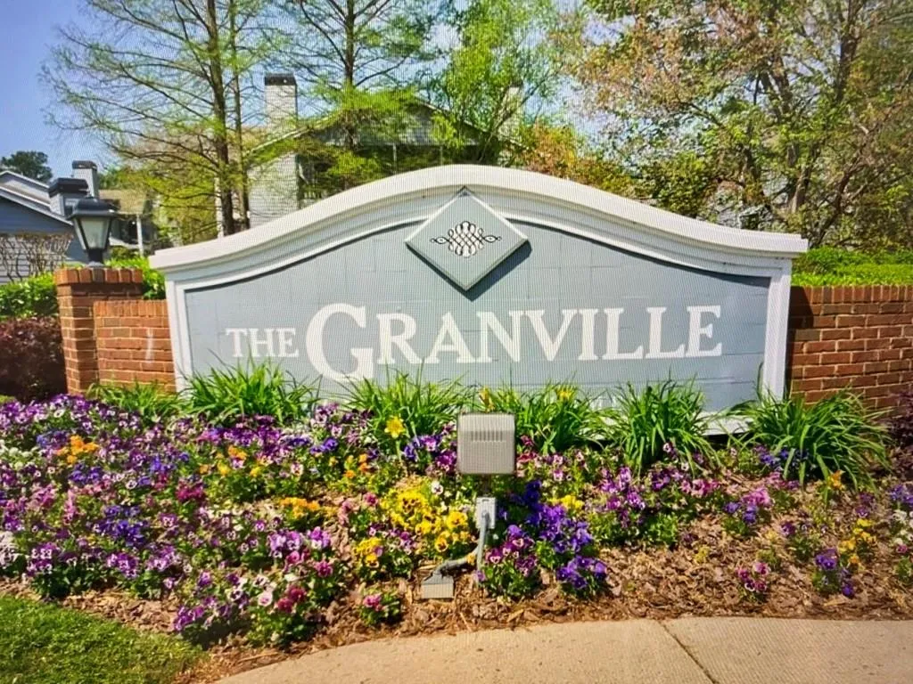 633 Granville Court, Sandy Springs, Georgia 30328, 2 Bedrooms Bedrooms, ,2 BathroomsBathrooms,Residential,Sold,633 Granville Court,6993898