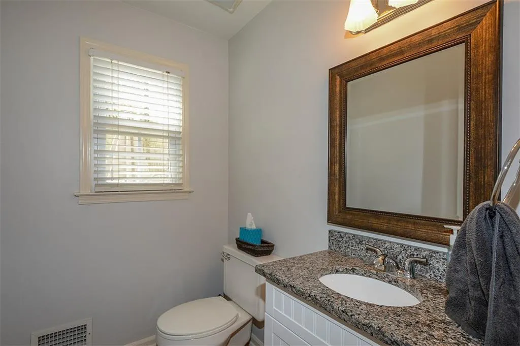 300 Nesbit Lake Court, Atlanta, Georgia 30350, 5 Bedrooms Bedrooms, ,3 BathroomsBathrooms,Residential,Sold,300 Nesbit Lake Court,5722616