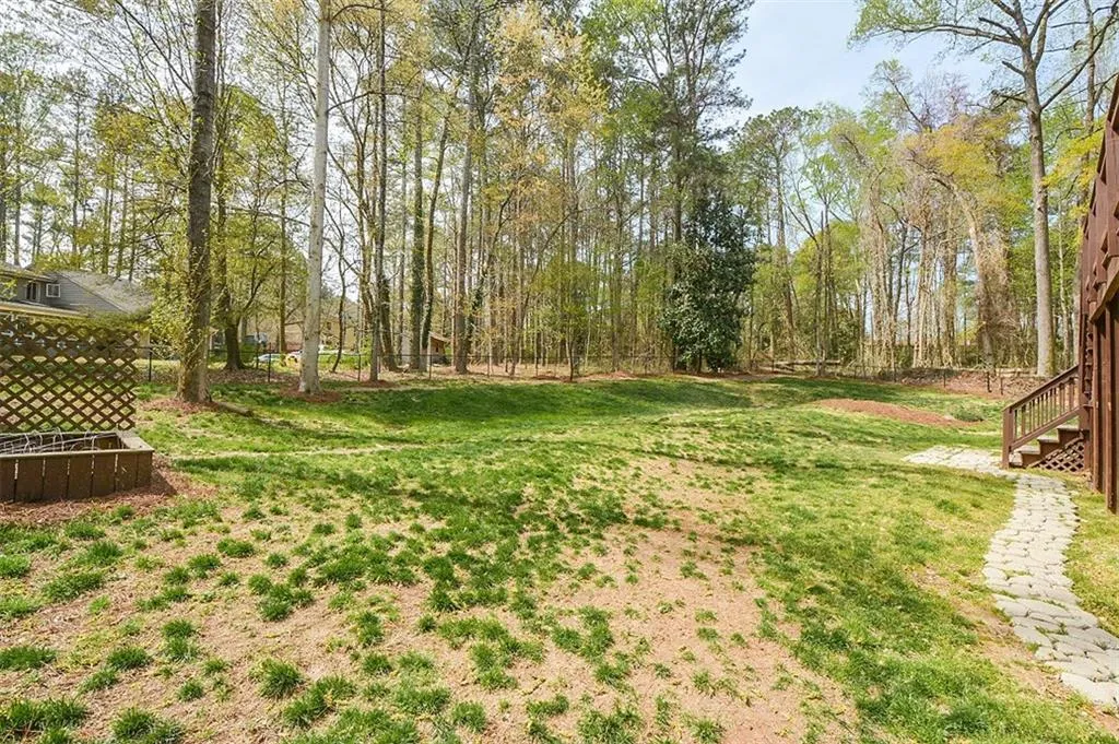 300 Nesbit Lake Court, Atlanta, Georgia 30350, 5 Bedrooms Bedrooms, ,3 BathroomsBathrooms,Residential,Sold,300 Nesbit Lake Court,5722616