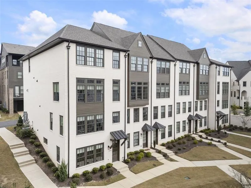 6802 Encore Boulevard, Atlanta, Georgia 30328, 3 Bedrooms Bedrooms, ,4 BathroomsBathrooms,Residential,Sold,6802 Encore Boulevard,7699981