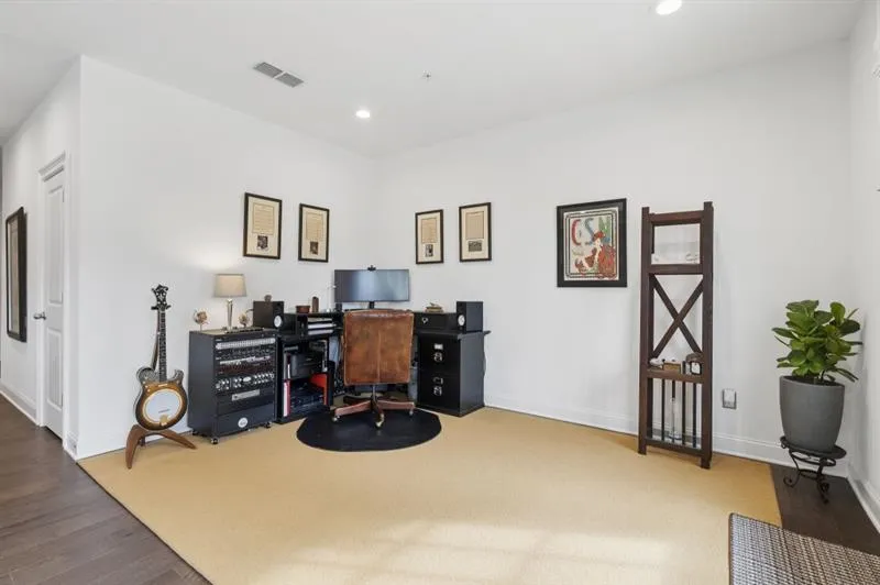 6802 Encore Boulevard, Atlanta, Georgia 30328, 3 Bedrooms Bedrooms, ,4 BathroomsBathrooms,Residential,Sold,6802 Encore Boulevard,7699981