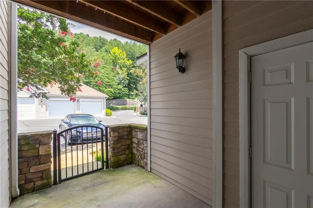 2400 Cumberland Parkway Se Unit 711, Atlanta, Georgia 30339, 2 Bedrooms Bedrooms, ,1 BathroomBathrooms,Residential,Sold,2400 Cumberland Parkway Se Unit 711,6038365