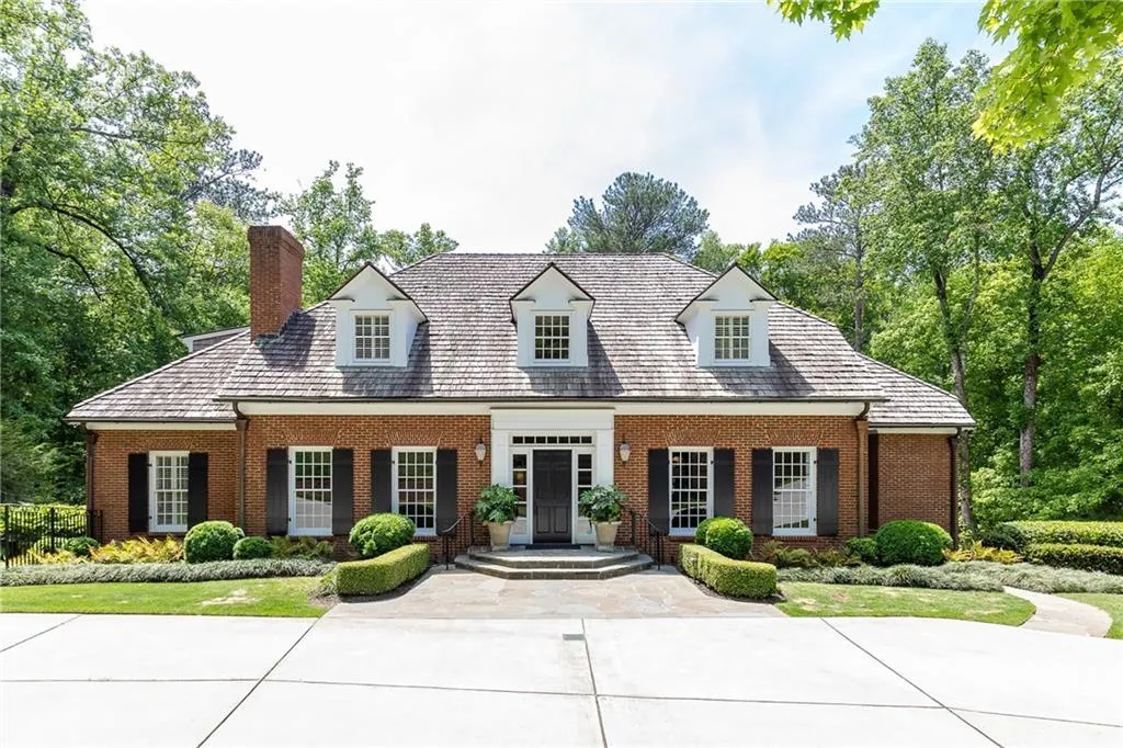 1420 N Harris Ridge, Sandy Springs, Georgia 30327, 5 Bedrooms Bedrooms, ,4 BathroomsBathrooms,Residential,Sold,1420 N Harris Ridge,6545234