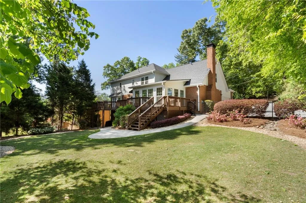 7585 Hunters Woods Drive, Atlanta, Georgia 30350, 5 Bedrooms Bedrooms, ,3 BathroomsBathrooms,Residential,For Sale,7585 Hunters Woods Drive,7757974