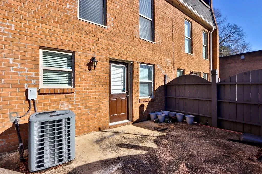 235 Winding River Drive Unit B, Sandy Springs, Georgia 30350, 2 Bedrooms Bedrooms, ,1 BathroomBathrooms,Residential,Sold,235 Winding River Drive Unit B,7156552