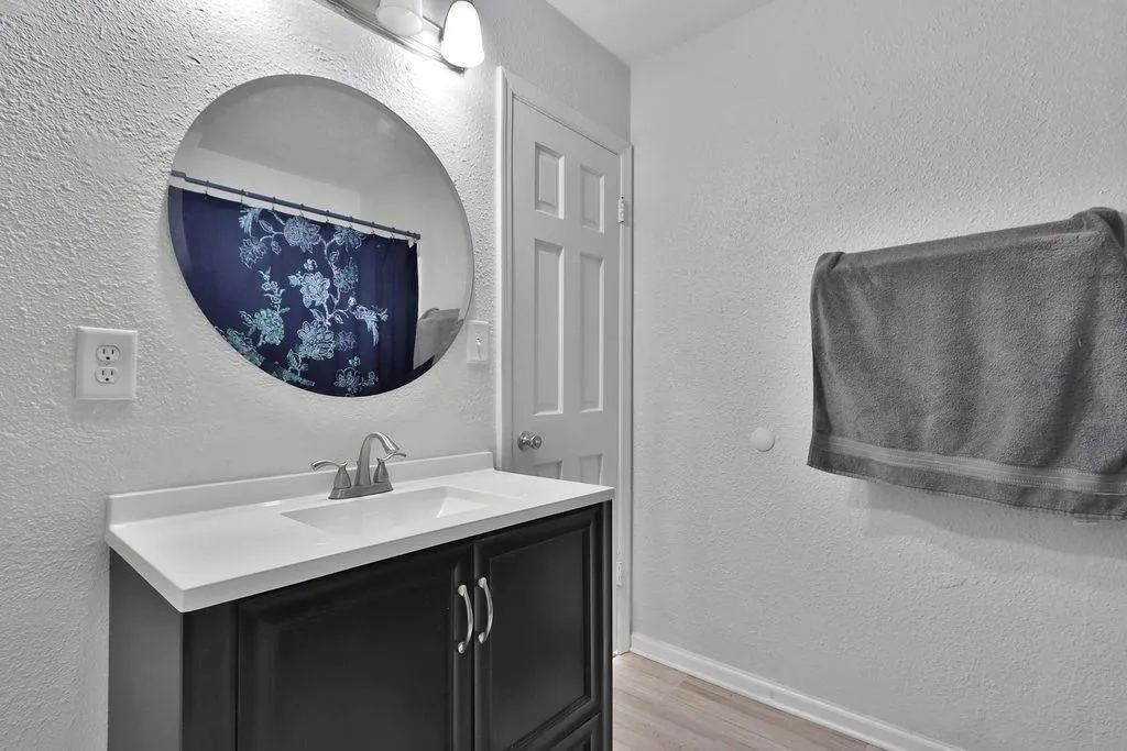 235 Winding River Drive Unit B, Sandy Springs, Georgia 30350, 2 Bedrooms Bedrooms, ,1 BathroomBathrooms,Residential,Sold,235 Winding River Drive Unit B,7156552