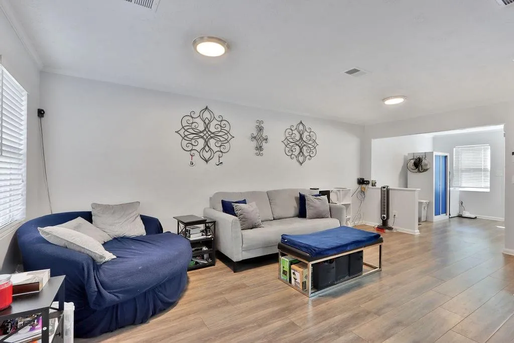 235 Winding River Drive Unit B, Sandy Springs, Georgia 30350, 2 Bedrooms Bedrooms, ,1 BathroomBathrooms,Residential,Sold,235 Winding River Drive Unit B,7156552