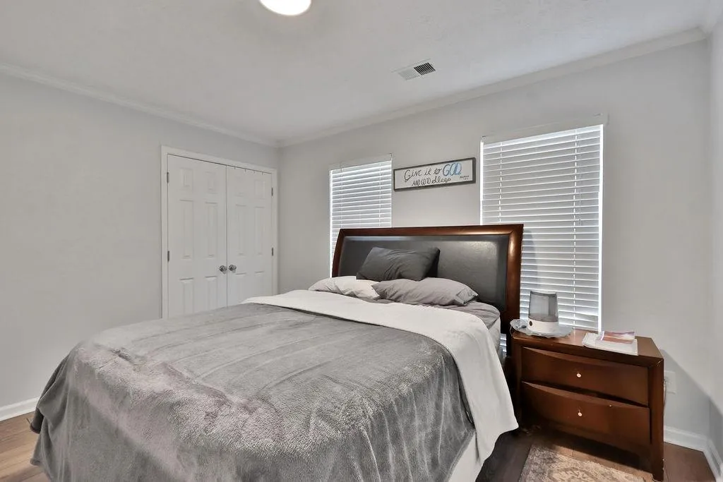 235 Winding River Drive Unit B, Sandy Springs, Georgia 30350, 2 Bedrooms Bedrooms, ,1 BathroomBathrooms,Residential,Sold,235 Winding River Drive Unit B,7156552