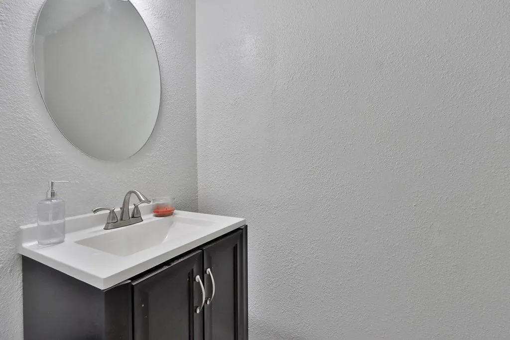 235 Winding River Drive Unit B, Sandy Springs, Georgia 30350, 2 Bedrooms Bedrooms, ,1 BathroomBathrooms,Residential,Sold,235 Winding River Drive Unit B,7156552