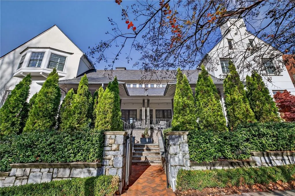 201 Dovecrest Drive, Atlanta, Georgia 30305, 5 Bedrooms Bedrooms, ,5 BathroomsBathrooms,Residential,For Sale,201 Dovecrest Drive,7680046