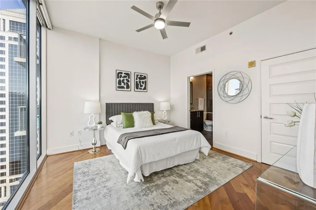 1080 Peachtree Street Ne Unit 2011, Atlanta, Georgia 30309, 2 Bedrooms Bedrooms, ,2 BathroomsBathrooms,Residential,For Sale,1080 Peachtree Street Ne Unit 2011,7538093