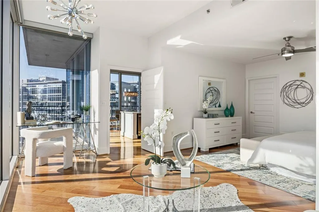 1080 Peachtree St Unit 2011-45.jpg