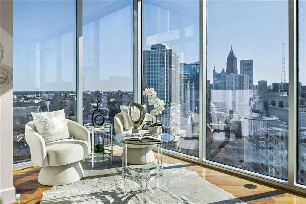 1080 Peachtree St Unit 2011-46.jpg