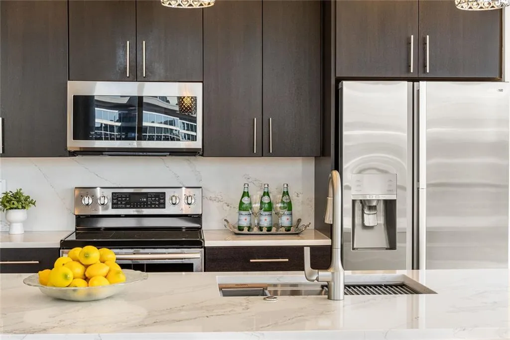1080 Peachtree St Unit 2011-31.jpg