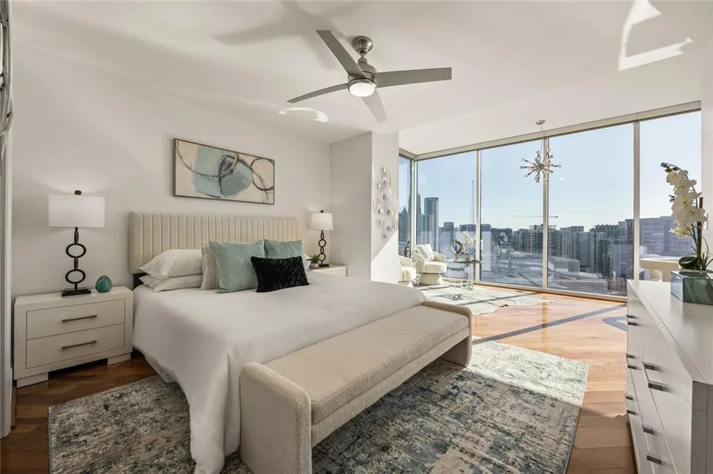 1080 Peachtree St Unit 2011-42.jpg