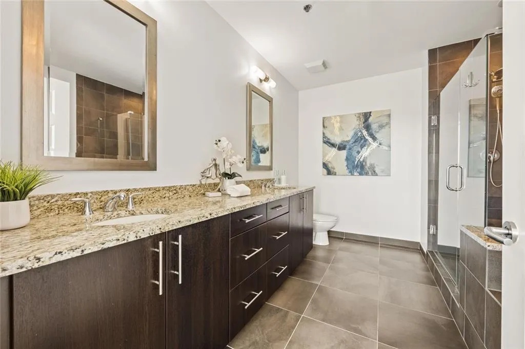 1080 Peachtree St Unit 2011-48.jpg