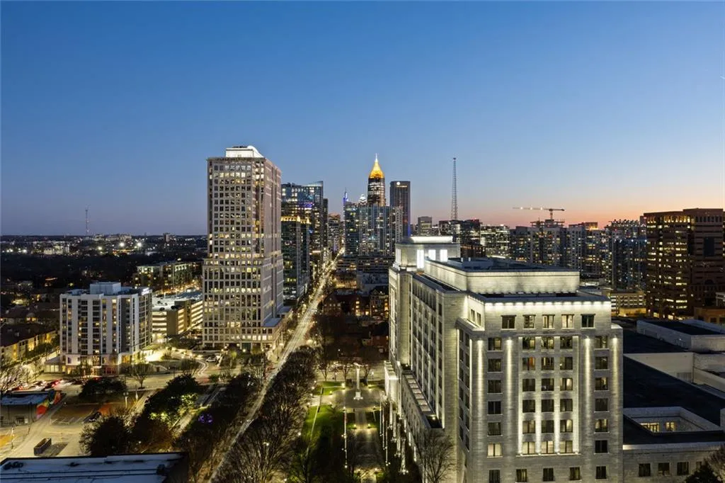 1080 Peachtree Street Ne Unit 2011, Atlanta, Georgia 30309, 2 Bedrooms Bedrooms, ,2 BathroomsBathrooms,Residential,For Sale,1080 Peachtree Street Ne Unit 2011,7538093