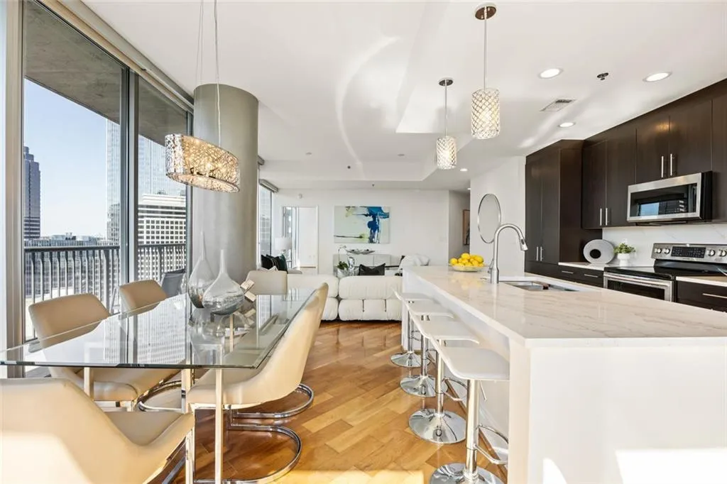 1080 Peachtree St Unit 2011-28.jpg