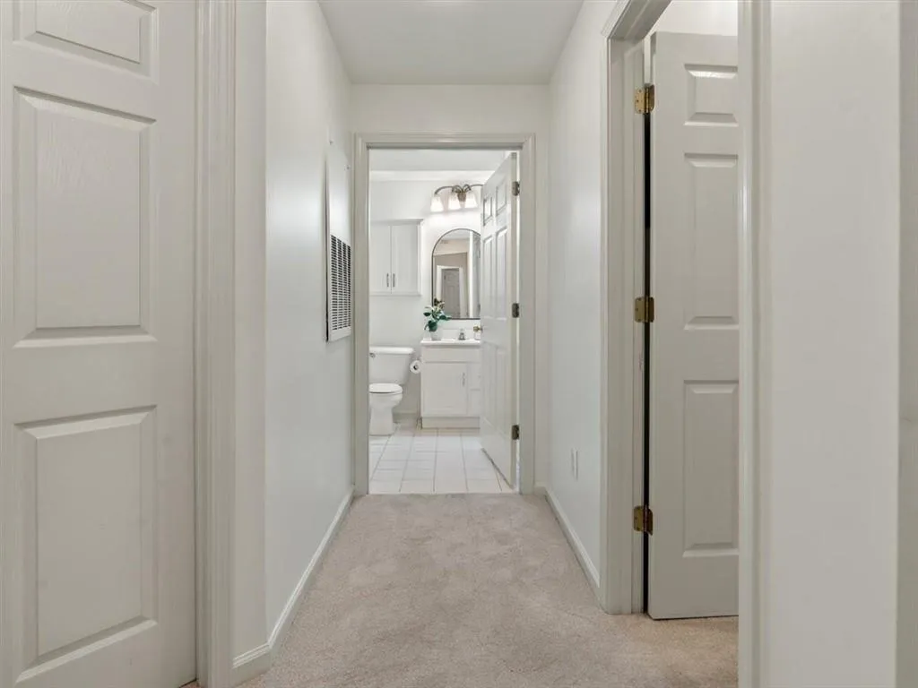 5559 Glenridge Drive Unit 2101, Atlanta, Georgia 30342, 1 Bedroom Bedrooms, ,1 BathroomBathrooms,Residential,Sold,5559 Glenridge Drive Unit 2101,7458863 5559 Glenridge Drive Unit 2101, Atlanta, Georgia 30342, 1 Bedroom Bedrooms, ,1 BathroomBathrooms,Residential,Sold,5559 Glenridge Drive Unit 2101,7458863