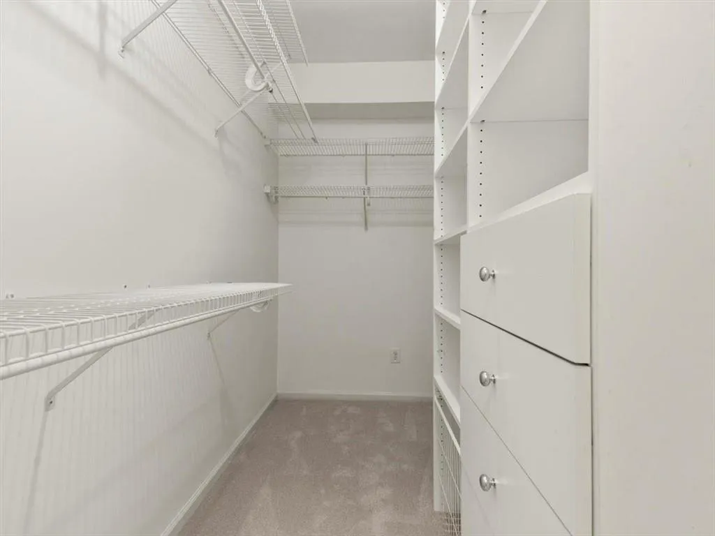 5559 Glenridge Drive Unit 2101, Atlanta, Georgia 30342, 1 Bedroom Bedrooms, ,1 BathroomBathrooms,Residential,Sold,5559 Glenridge Drive Unit 2101,7458863 5559 Glenridge Drive Unit 2101, Atlanta, Georgia 30342, 1 Bedroom Bedrooms, ,1 BathroomBathrooms,Residential,Sold,5559 Glenridge Drive Unit 2101,7458863