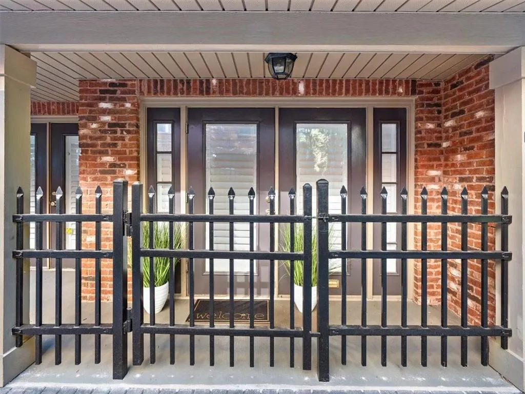 5559 Glenridge Drive Unit 2101, Atlanta, Georgia 30342, 1 Bedroom Bedrooms, ,1 BathroomBathrooms,Residential,Sold,5559 Glenridge Drive Unit 2101,7458863 5559 Glenridge Drive Unit 2101, Atlanta, Georgia 30342, 1 Bedroom Bedrooms, ,1 BathroomBathrooms,Residential,Sold,5559 Glenridge Drive Unit 2101,7458863