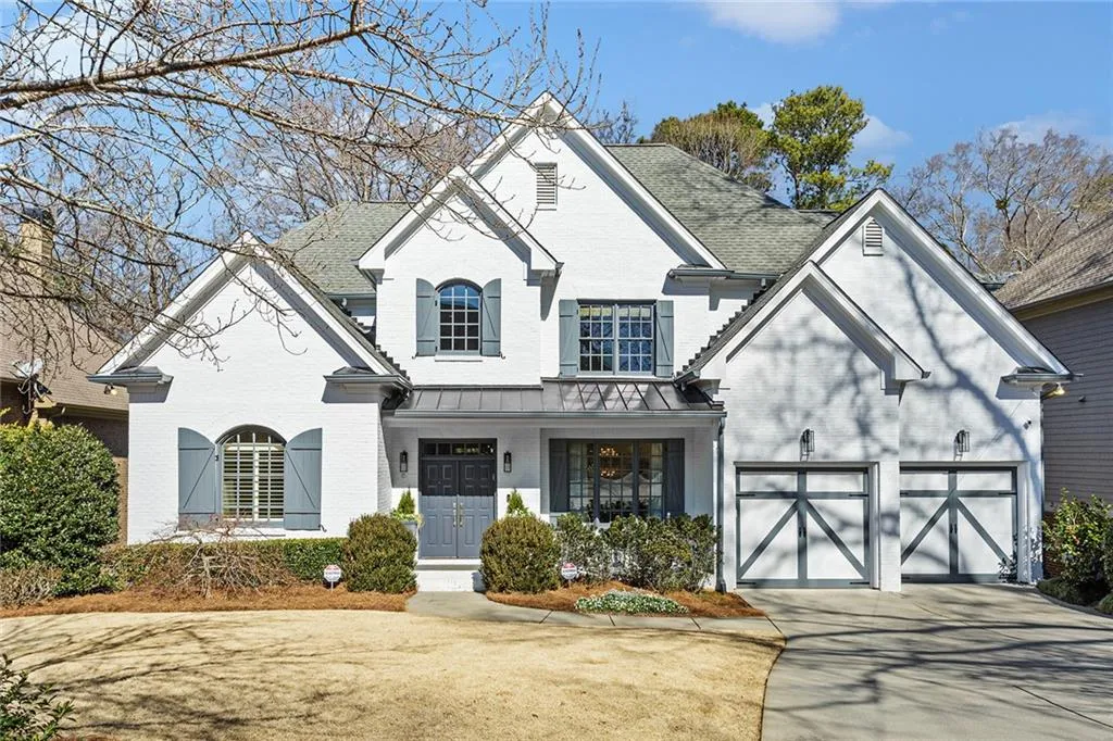 90 Spruell Springs Road, Atlanta, Georgia 30342, 6 Bedrooms Bedrooms, ,6 BathroomsBathrooms,Residential,Sold,90 Spruell Springs Road,7003263