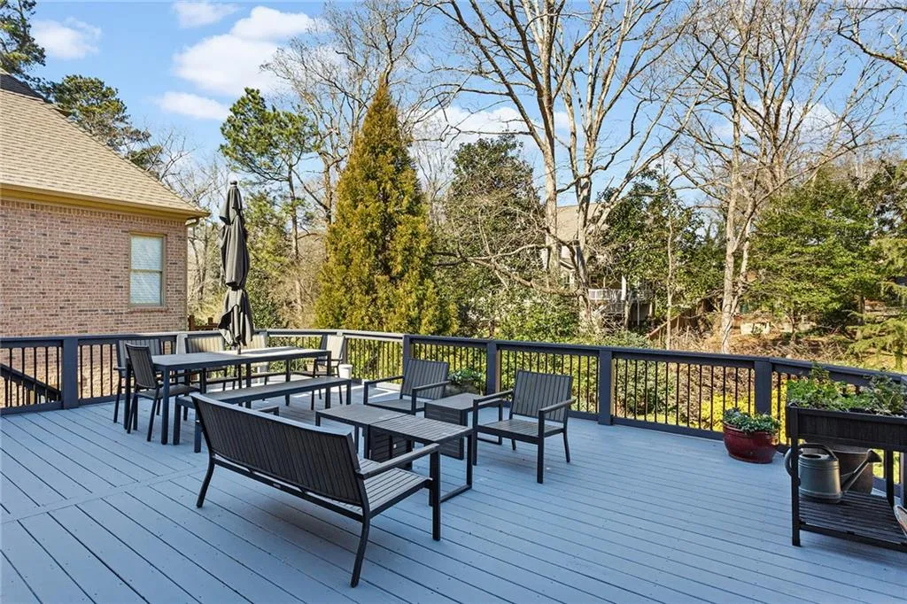 90 Spruell Springs Road, Atlanta, Georgia 30342, 6 Bedrooms Bedrooms, ,6 BathroomsBathrooms,Residential,Sold,90 Spruell Springs Road,7003263