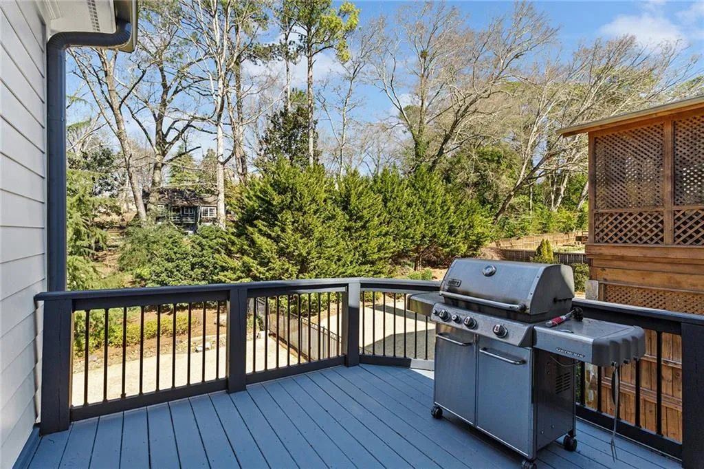 90 Spruell Springs Road, Atlanta, Georgia 30342, 6 Bedrooms Bedrooms, ,6 BathroomsBathrooms,Residential,Sold,90 Spruell Springs Road,7003263