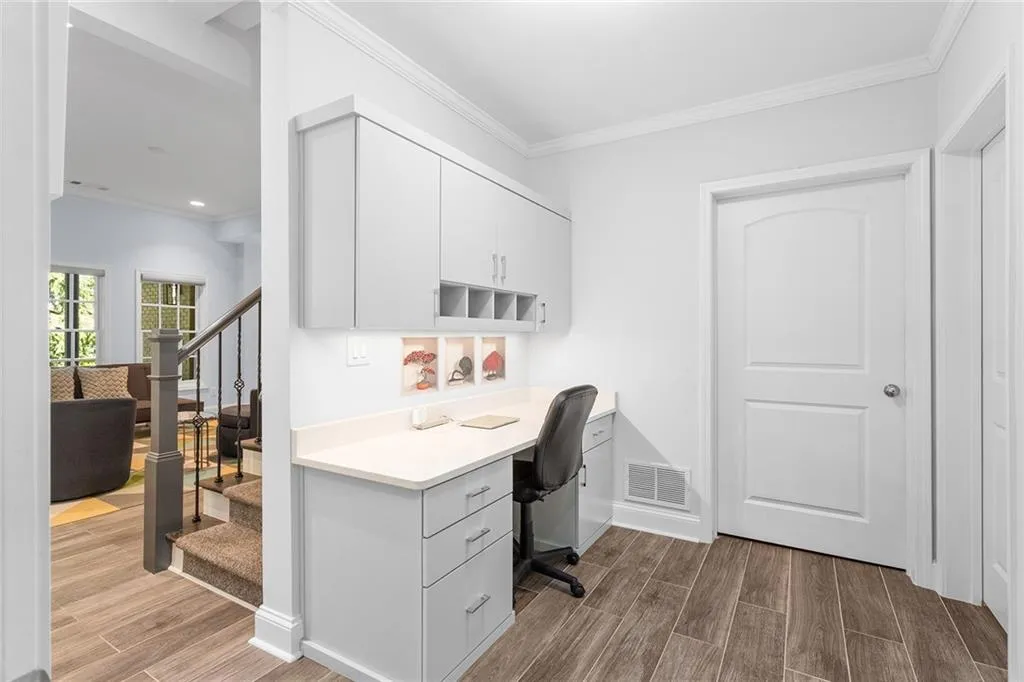 90 Spruell Springs Road, Atlanta, Georgia 30342, 6 Bedrooms Bedrooms, ,6 BathroomsBathrooms,Residential,Sold,90 Spruell Springs Road,7003263