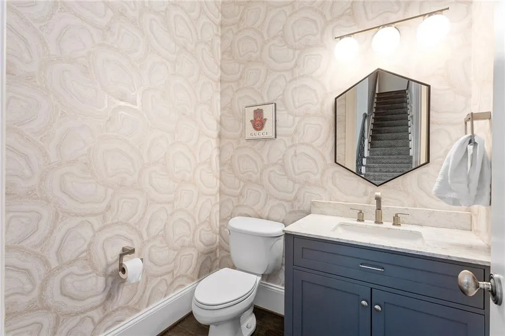 90 Spruell Springs Road, Atlanta, Georgia 30342, 6 Bedrooms Bedrooms, ,6 BathroomsBathrooms,Residential,Sold,90 Spruell Springs Road,7003263