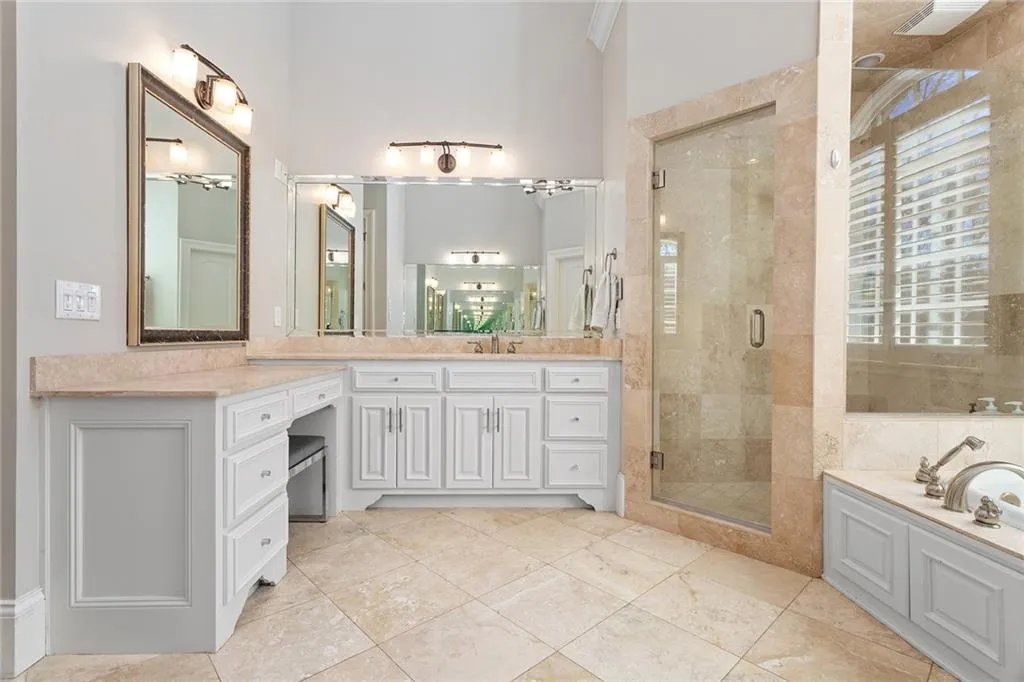 90 Spruell Springs Road, Atlanta, Georgia 30342, 6 Bedrooms Bedrooms, ,6 BathroomsBathrooms,Residential,Sold,90 Spruell Springs Road,7003263