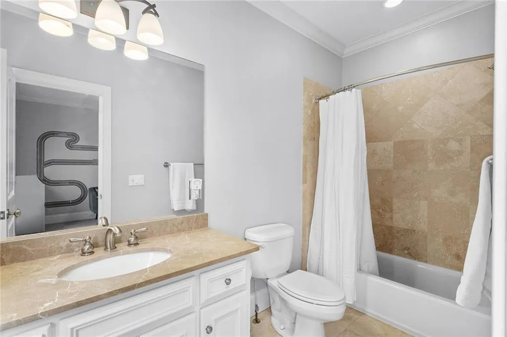 90 Spruell Springs Road, Atlanta, Georgia 30342, 6 Bedrooms Bedrooms, ,6 BathroomsBathrooms,Residential,Sold,90 Spruell Springs Road,7003263