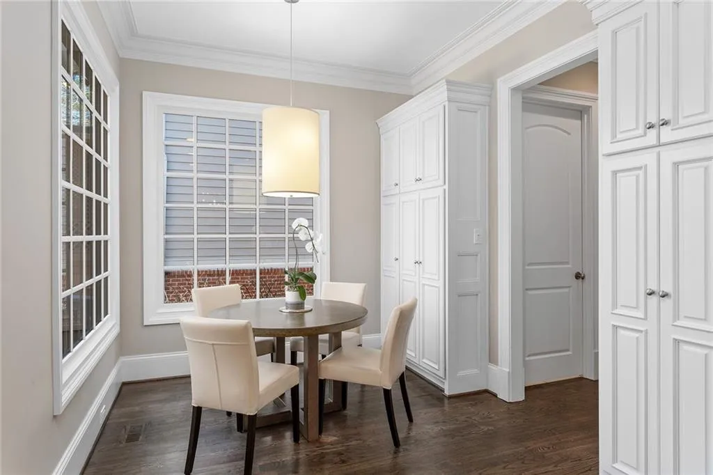 90 Spruell Springs Road, Atlanta, Georgia 30342, 6 Bedrooms Bedrooms, ,6 BathroomsBathrooms,Residential,Sold,90 Spruell Springs Road,7003263