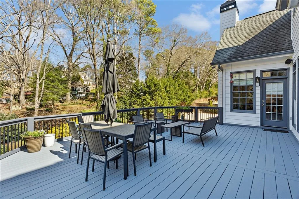 90 Spruell Springs Road, Atlanta, Georgia 30342, 6 Bedrooms Bedrooms, ,6 BathroomsBathrooms,Residential,Sold,90 Spruell Springs Road,7003263