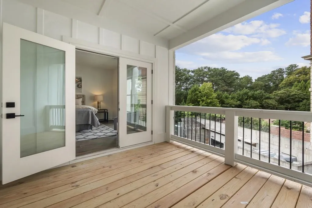 3667 Peachtree Road NE Unit 13, Atlanta, Georgia 30319, 3 Bedrooms Bedrooms, ,3 BathroomsBathrooms,Residential,For Sale,3667 Peachtree Road NE Unit 13,7329874