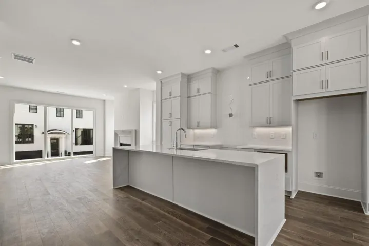 3667 Peachtree Road NE Unit 13