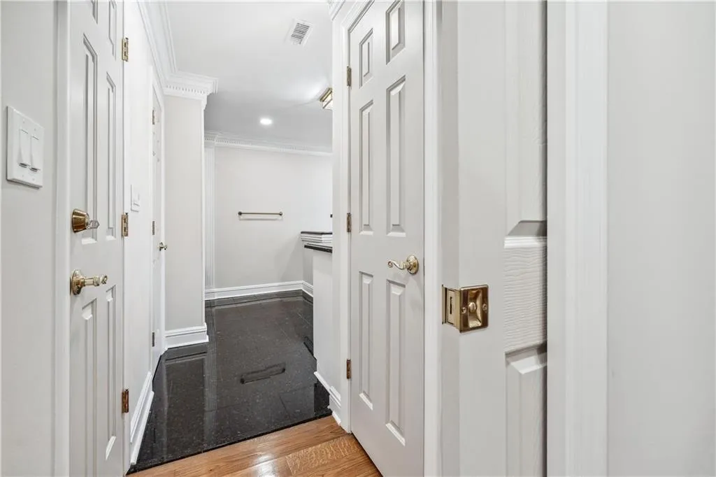 53 Paces West Drive Nw, Atlanta, Georgia 30327, 3 Bedrooms Bedrooms, 0 ,3 BathroomsBathrooms,Residential,For Sale,53 Paces West Drive Nw,7735524