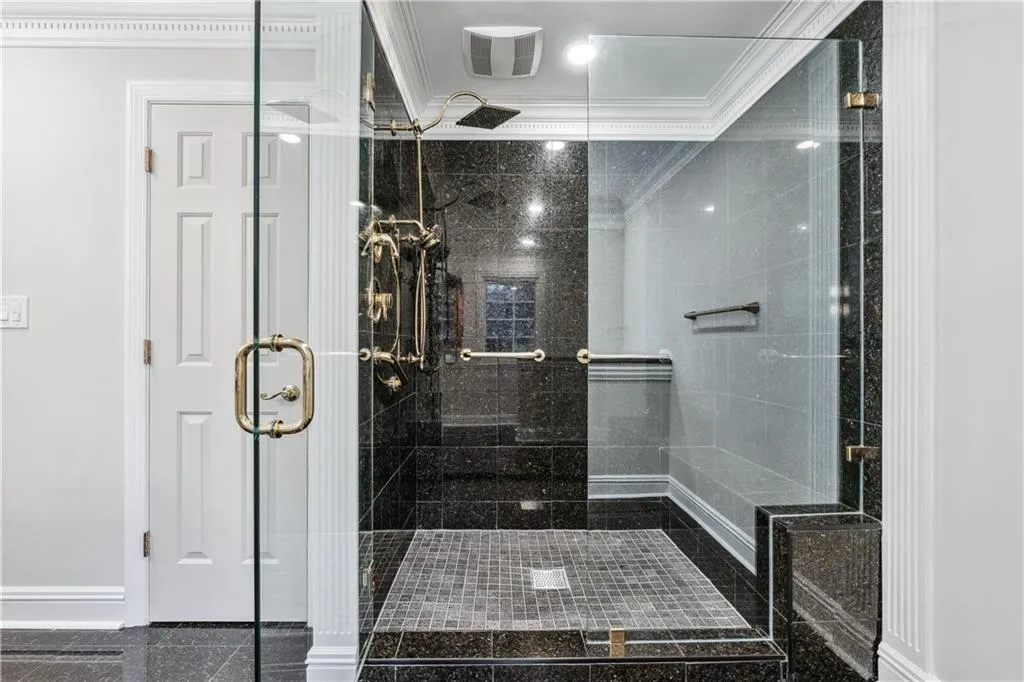 53 Paces West Drive Nw, Atlanta, Georgia 30327, 3 Bedrooms Bedrooms, 0 ,3 BathroomsBathrooms,Residential,For Sale,53 Paces West Drive Nw,7735524